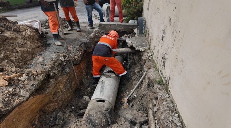 Prefeitura reforça estrutura de rede de drenagem para evitar alagamentos no bairro Raiz