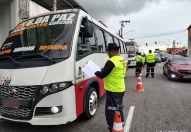 Prefeitura de Manaus intensifica fiscalização do transporte complementar e táxi na zona Sul