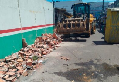 Ocupações irregulares em calçadas são alvo de demolição administrativa pela Prefeitura de Manaus